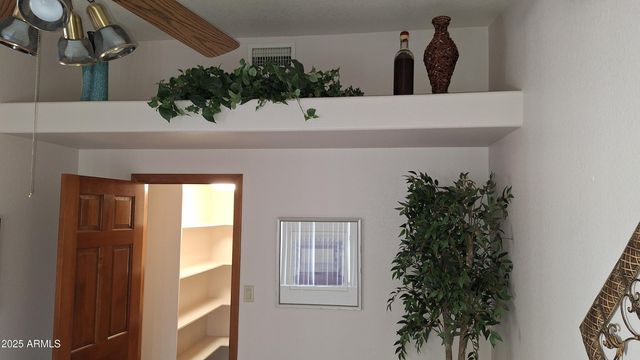 49636 N 15th Avenue, New River, AZ 85087