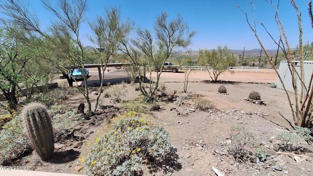 49636 N 15th Avenue, New River, AZ 85087