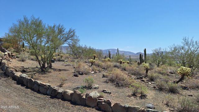 49636 N 15th Avenue, New River, AZ 85087