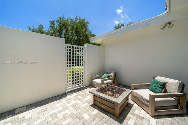 6450 SW 128th St, Pinecrest, FL 33156