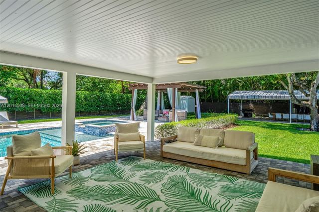 6450 SW 128th St, Pinecrest, FL 33156