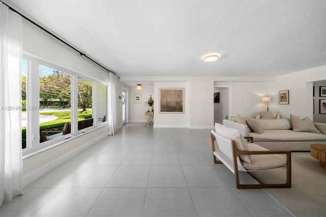 6450 SW 128th St, Pinecrest, FL 33156