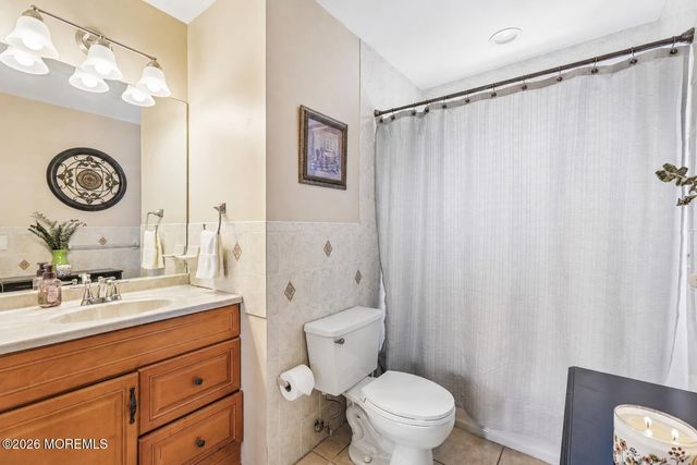 69 Gladiola Drive, Howell, NJ 07731