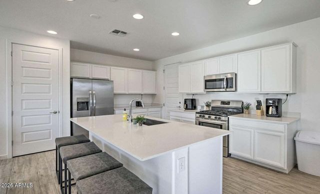 9908 E Texas Avenue, Mesa, AZ 85212