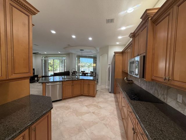 3008 Hamblin Way, Wellington, FL 33414