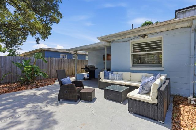 2901 E PINE STREET, Orlando, FL 32803
