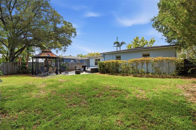 2901 E PINE STREET, Orlando, FL 32803
