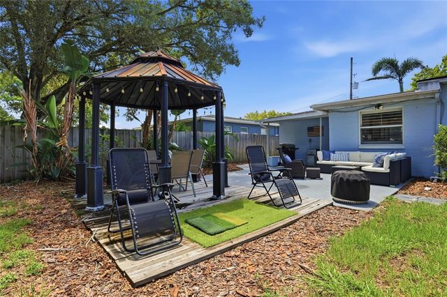 2901 E PINE STREET, Orlando, FL 32803