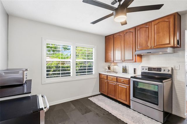 2901 E PINE STREET, Orlando, FL 32803
