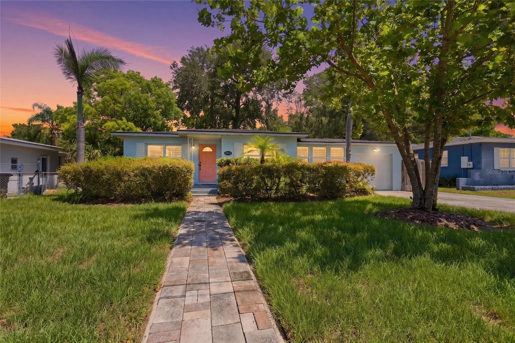 2901 E PINE STREET, Orlando, FL 32803