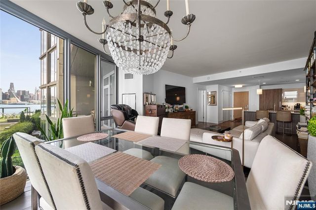 9 Ave At Port Imperial 414, West New York, NJ 07093