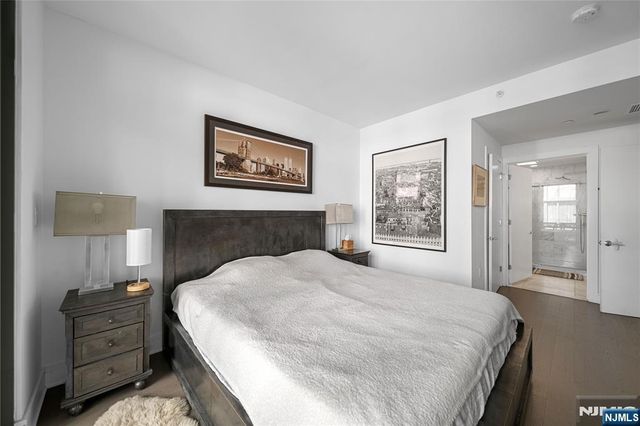 9 Ave At Port Imperial 414, West New York, NJ 07093
