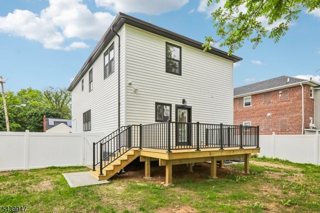 58 Fern St, Edison Twp., NJ 08817
