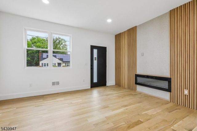 58 Fern St, Edison Twp., NJ 08817