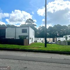 5914 Sutcliff Square, Lithonia, GA 30058