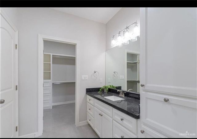 1516 E Emma Elizabeth Street, Weslaco, TX 78599