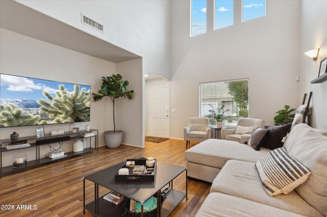 5210 N 16TH Drive, Phoenix, AZ 85015