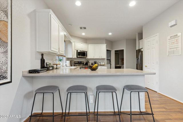 5210 N 16TH Drive, Phoenix, AZ 85015