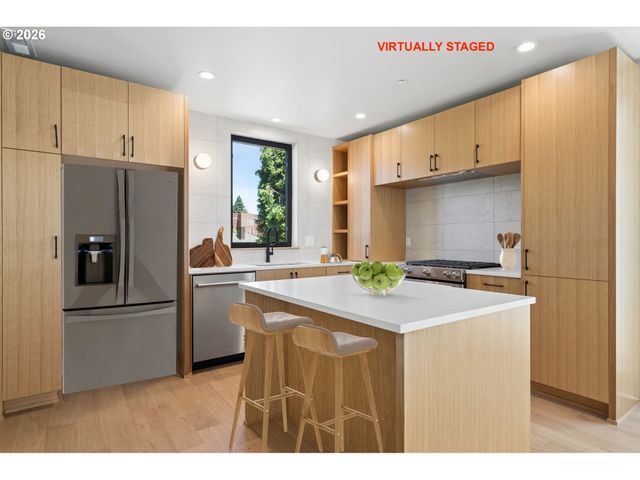 4625 N CAMPBELL Ave, Portland, OR 97217