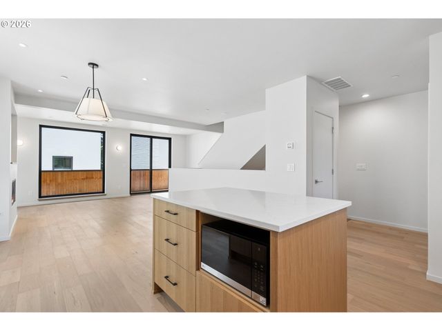 4625 N CAMPBELL Ave, Portland, OR 97217