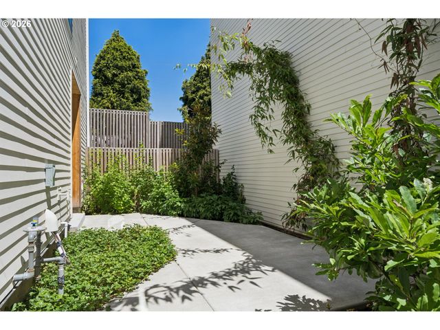 4625 N CAMPBELL Ave, Portland, OR 97217