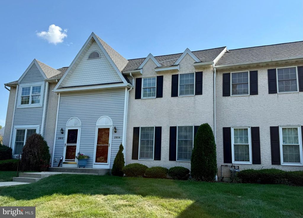 2814 KINGSTON DR, Reading, PA 19608