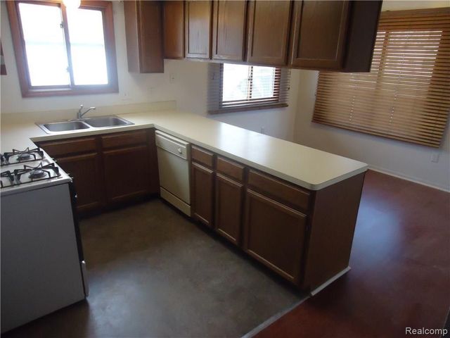 23827 Willard Avenue, Warren, MI 48089