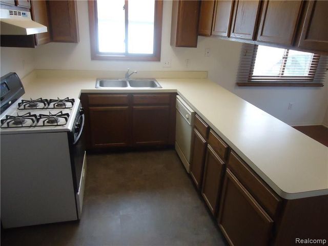 23827 Willard Avenue, Warren, MI 48089