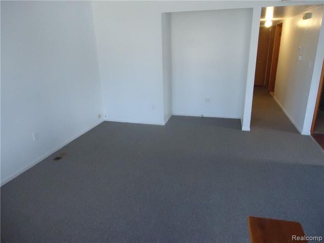 23827 Willard Avenue, Warren, MI 48089