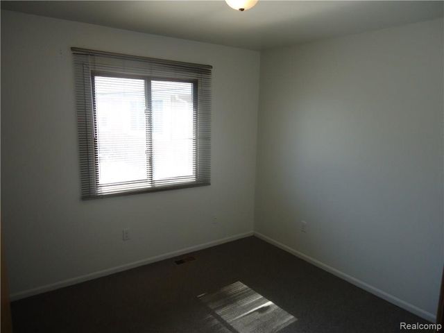 23827 Willard Avenue, Warren, MI 48089