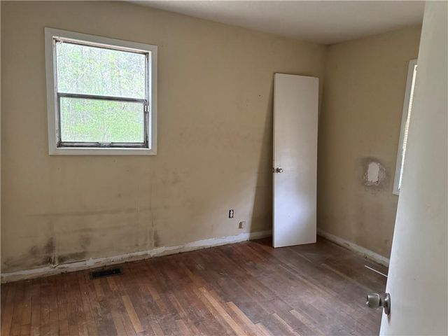 6127 Pinegrove Road, Riverdale, GA 30274