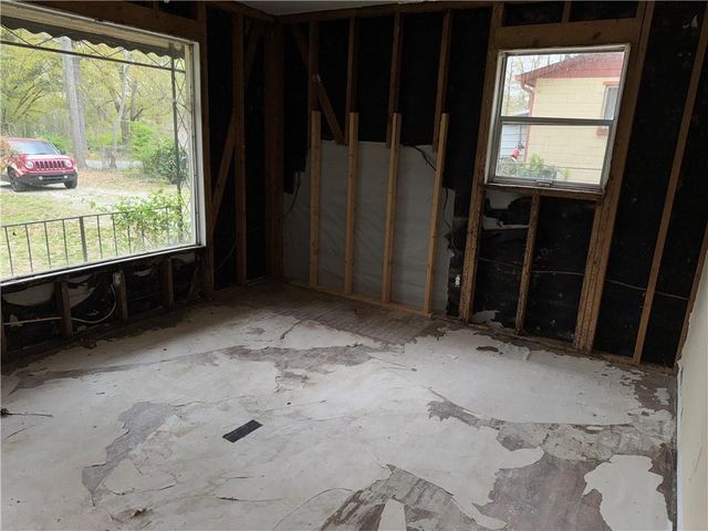 6127 Pinegrove Road, Riverdale, GA 30274