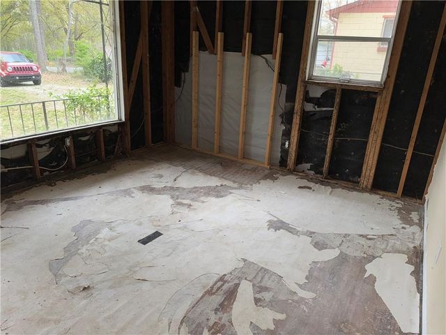 6127 Pinegrove Road, Riverdale, GA 30274