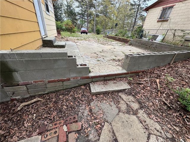 6127 Pinegrove Road, Riverdale, GA 30274