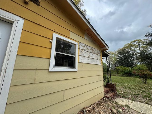 6127 Pinegrove Road, Riverdale, GA 30274