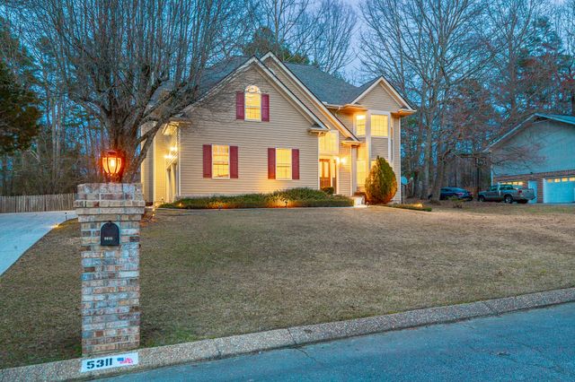 5311 Kellys Point, Ooltewah, TN 37363