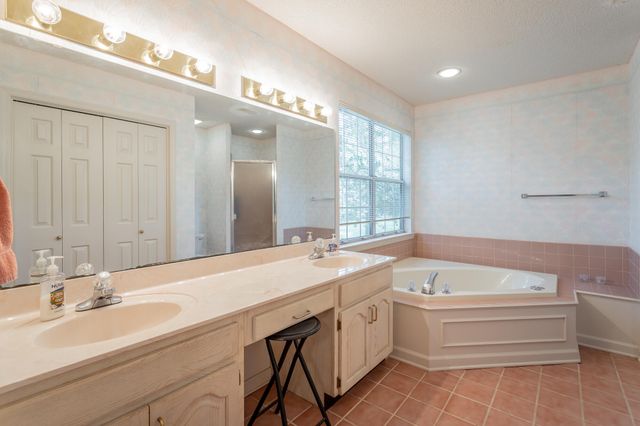 5311 Kellys Point, Ooltewah, TN 37363
