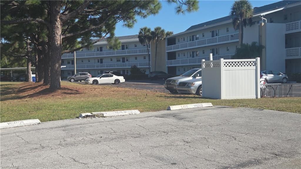 1422 Tropic TER, NORTH FORT MYERS, FL 33903 — photo 2