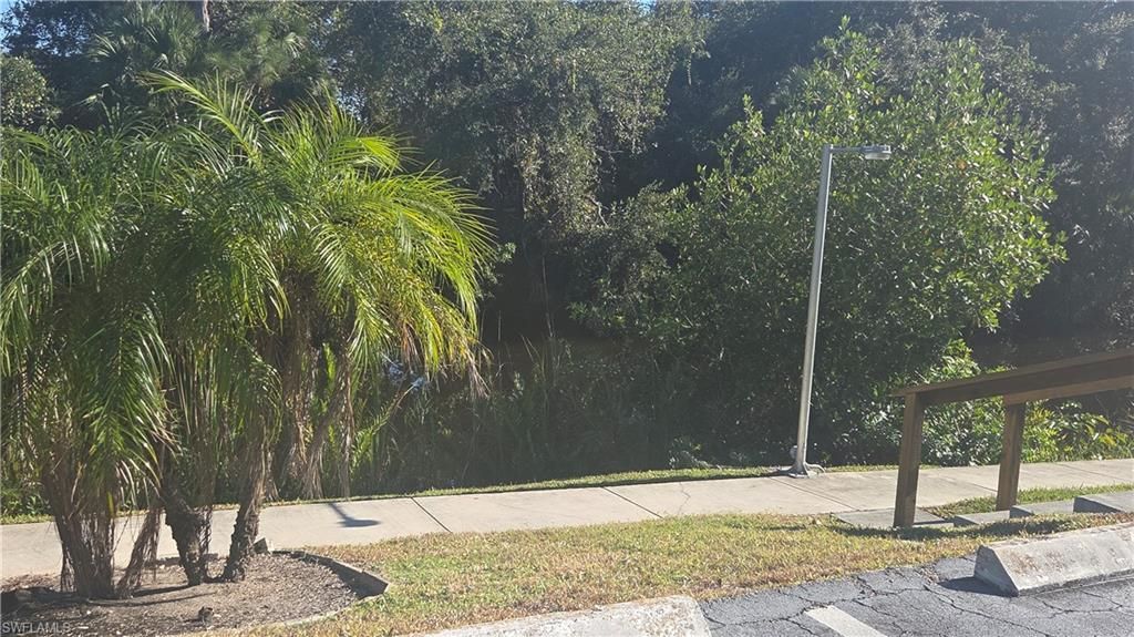 1422 Tropic TER, NORTH FORT MYERS, FL 33903 — photo 4
