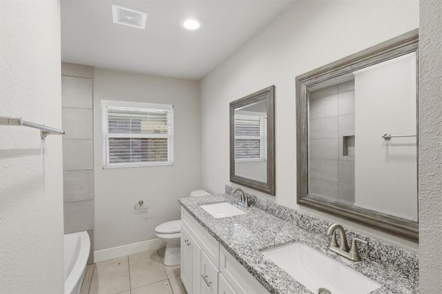 6422 Woodbrook Lane, Houston, TX 77008
