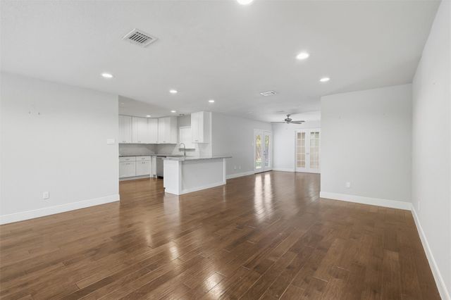 6422 Woodbrook Lane, Houston, TX 77008