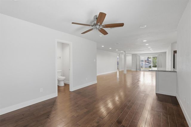 6422 Woodbrook Lane, Houston, TX 77008