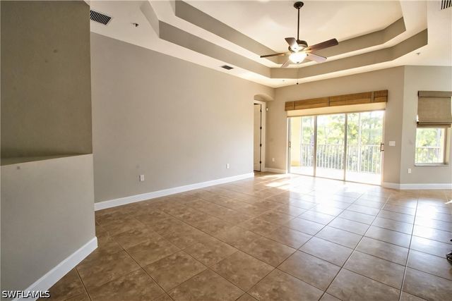 7848 Clemson ST 6-202, Naples, FL 34104
