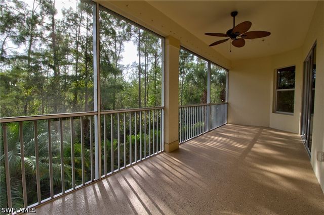 7848 Clemson ST 6-202, Naples, FL 34104