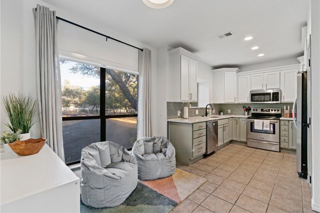 11306 Zyle LN, Austin, TX 78737
