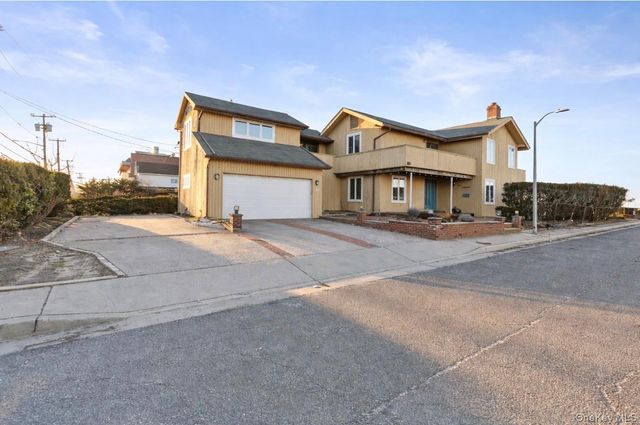 115 Maryland Avenue, Long Beach, NY 11561