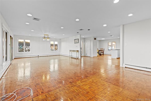 115 Maryland Avenue, Long Beach, NY 11561