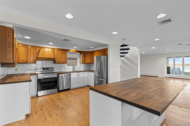 115 Maryland Avenue, Long Beach, NY 11561