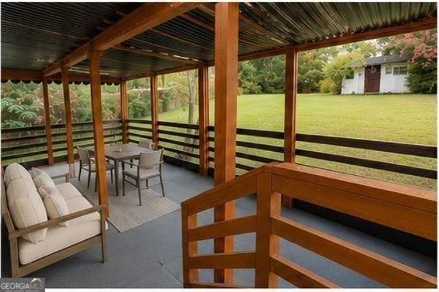 156 Inverness Drive, Jonesboro, GA 30238