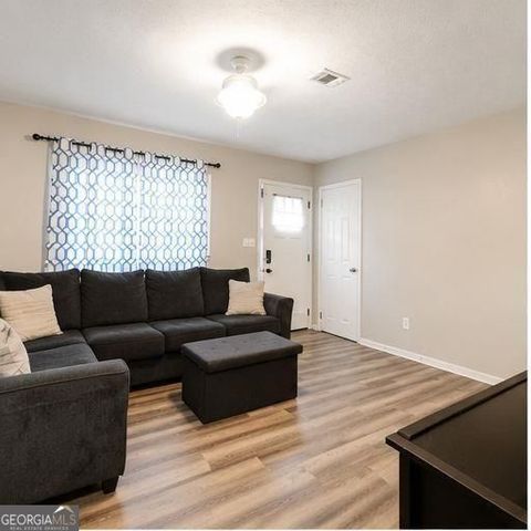 156 Inverness Drive, Jonesboro, GA 30238
